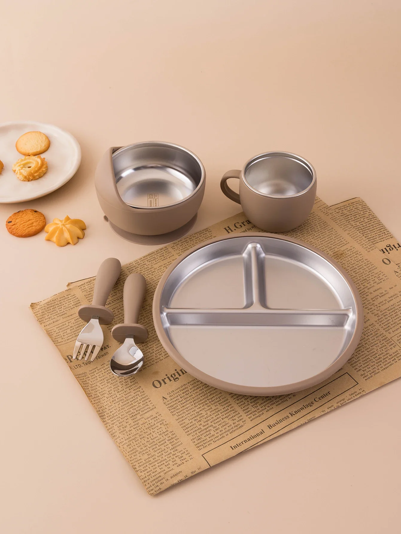 Coffret repas bébé 5 pièces – Assiettes en acier inoxydable et bol en silicone sans BPA – Image 3